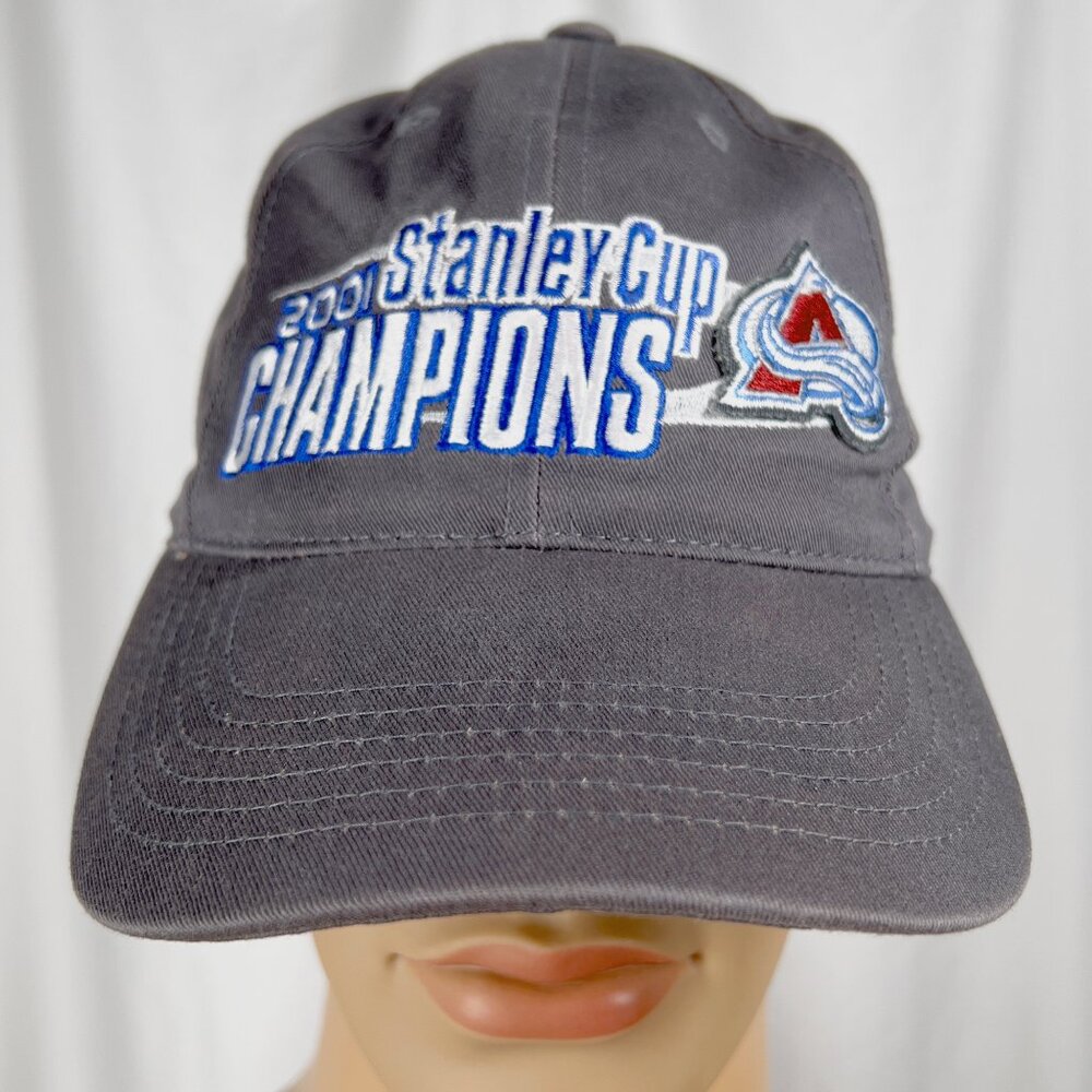 Vintage Nike Adult OS Gray Colorado Avalanche 2001 Stanley Cup Champions Hat Cap